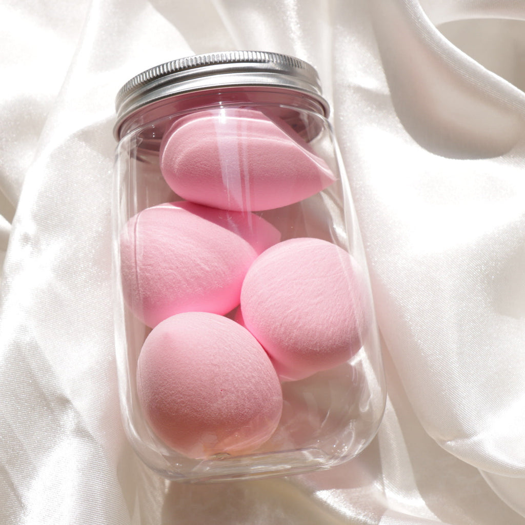 Make-upspons in blik